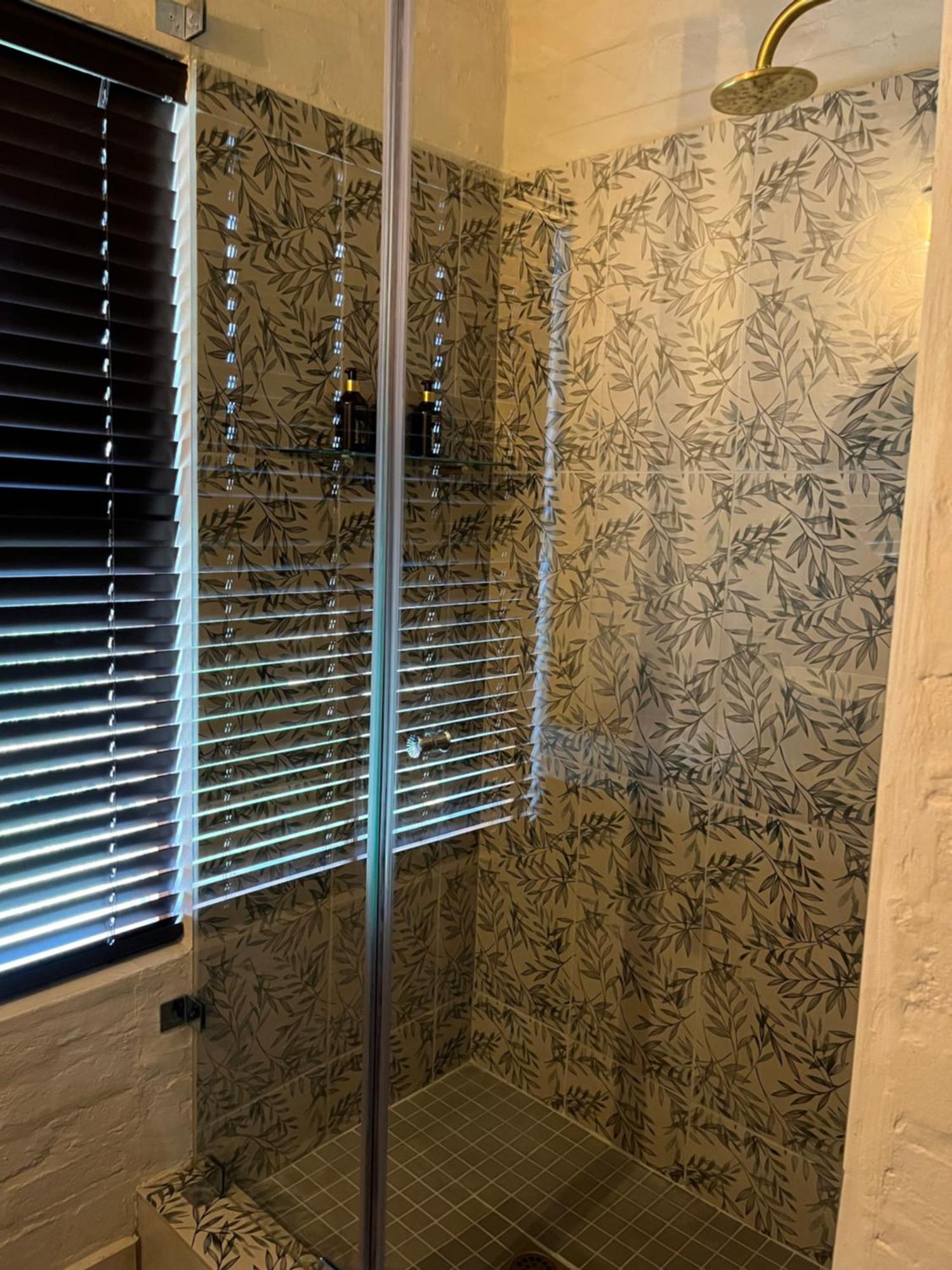 Mosaic Lagoon Lodge Станфорд Екстериор снимка
